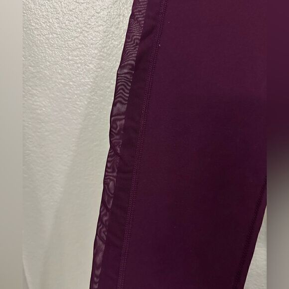 2 Yogalicious pants - Picture 8 of 10